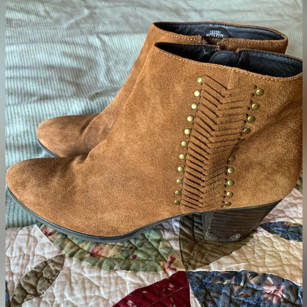 Gorgeous suede Fall Booties Women’s 9.5 EUC Franco Fortini